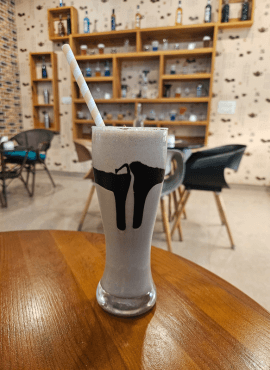 cafe in vadodara, best coffee in vadodara, hotel grand darshan